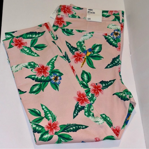 Old Navy Pink Pixie Ankle Pants - Picture 1 of 10